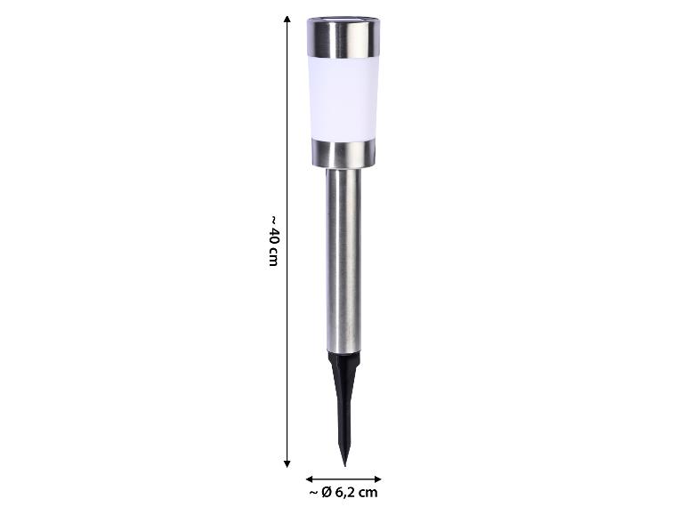 Zilverkleurige solar tuinlamp met witte kap, 40 cm hoog en 6,2 cm in diameter.
