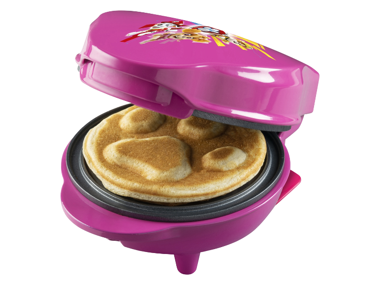 Paw Patrol-thema wafelmaker met een versgebakken wafel.
