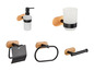Een set badkameraccessoires met een dispenser, bekersteun, handdoekrek en toiletpapierhouder.