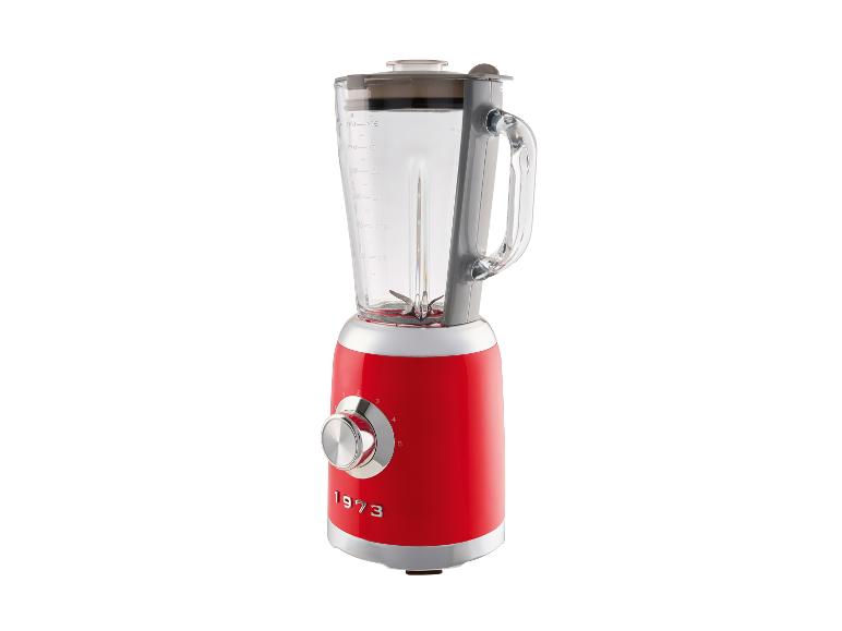 Rode SILVERCREST® blender met 1,75L kunststof kan en chromen details.