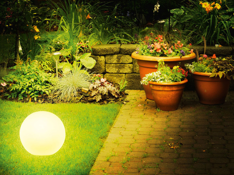 Ga naar volledige schermweergave: LIVARNO home LED-buitenlamp Ø40 cm RGB - Zigbee Smart Home - afbeelding 2