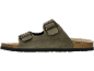 Olijfgroene sandalen met twee banden en gespen, met een kurkzool en zwart profiel.