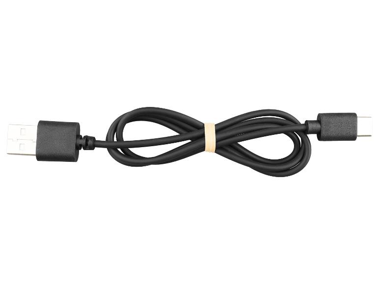Zwarte USB-kabel met een USB-A- en een USB-C-uiteinde, samengebonden met een elastiekje.