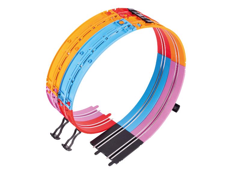 Kleurrijke Carrera Rainbow Looping Set voor racebaan.