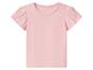 Roze T-shirt met korte pofmouwen.