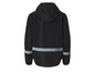 Zwarte windjack met capuchon en reflecterende strepen.
