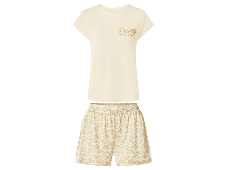 Crèmekleurige pyjamaset met 'Sea la vie' tekst en shorts met schelpenprint.