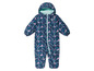 Een blauwe overall voor baby's met een bloemenprint.
