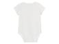 Witte baby romper met korte mouwen.
