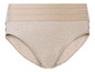 Drie paar beige onderbroeken met een brede elastische band.
