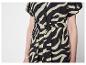 Kort zebraprintjurk met riem.
