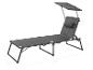 Grijze tuinstoel met zonnescherm en kussen, afmetingen 193x67x32cm.
