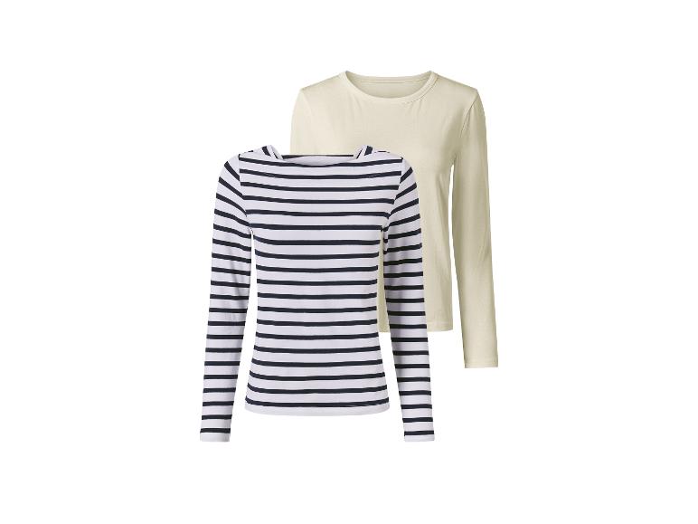 Twee shirts met lange mouwen: een gestreept en een crèmekleurig.