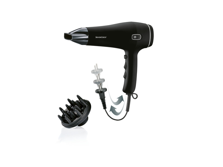 Een zwarte haardroger van Silvercrest met een diffuser-opzetstuk.