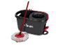 Schoonmaakset met roterende dweil en emmer met wringer in rood en grijs.