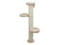Beige krabpaal met drie platforms en knusse mandjes.