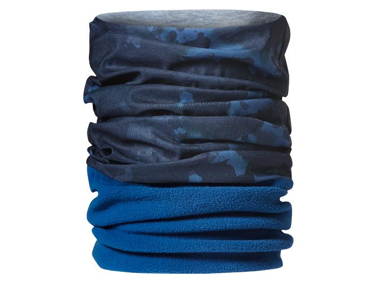 Een blauw en zwart patroon nekwarmer met fleece voering