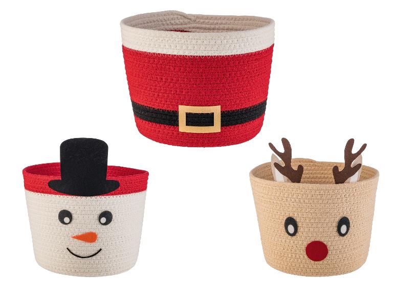 LIVARNO® kerstdecoratiemanden met ontwerpen van de kerstman, een sneeuwpop en een rendier.