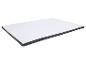 Witte topmatras met grijze zijkanten, schuin weergegeven.