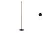 Zwarte LED vloerlamp met ronde voet en twee kleuropties.