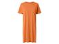 Oranje jurk met korte mouwen en ronde hals.