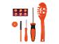 Pompoensnijset met gereedschap en sjablonen met Halloween-thema's