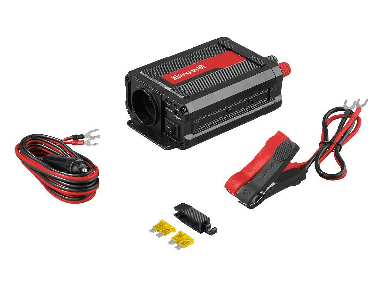 12V omvormer, kabels, klemmen en zekeringen.