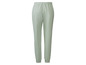 Groene joggingbroek voor dames.