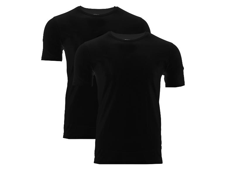 Twee zwarte t-shirts met korte mouwen.