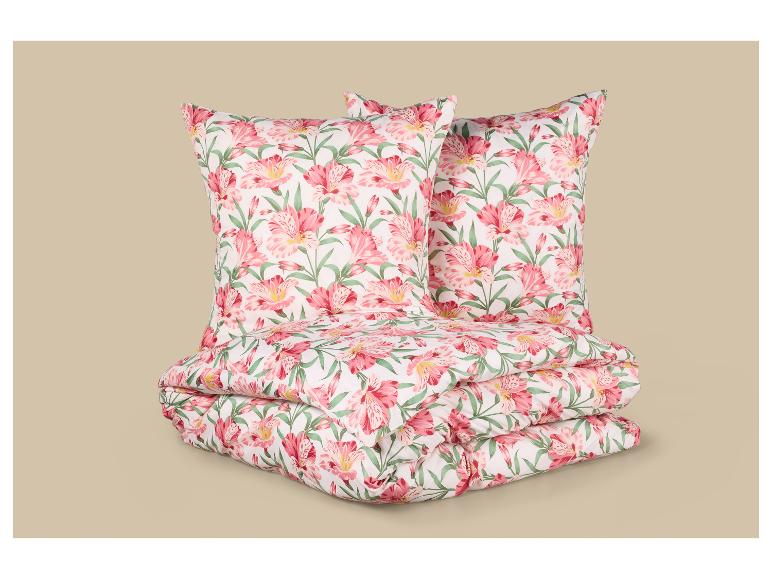Dekbedovertrekset met kussenslopen, met roze leliepatroon.