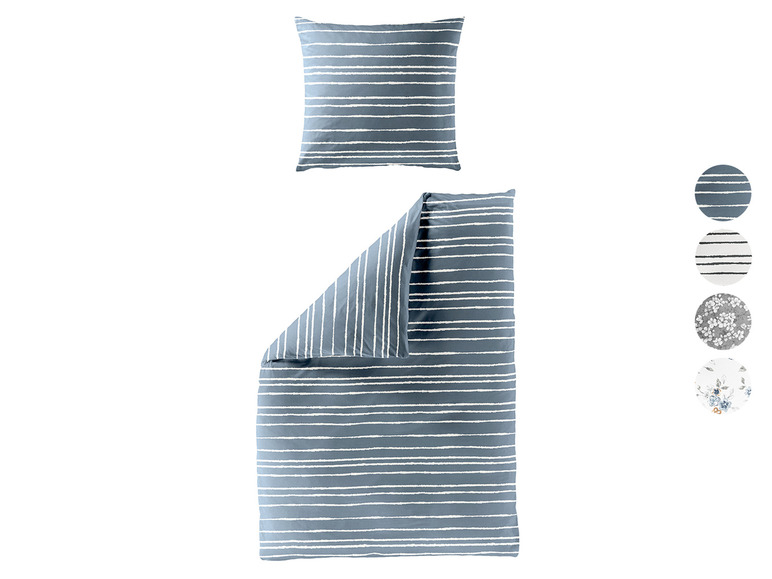Een dekbedovertrek met kussensloop, gestreept in blauw en wit.
