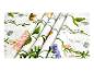 Witte stof met kleurrijke bloemenprint, gevouwen