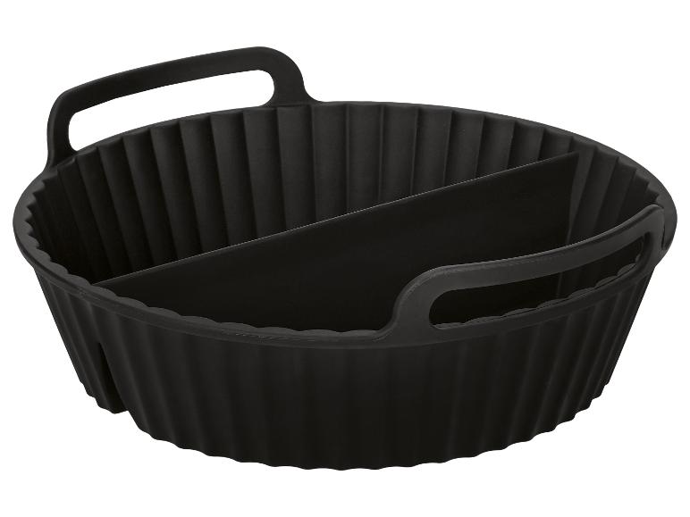 Zwarte siliconen mand met handvatten en verdeler, ideaal voor airfryers.
