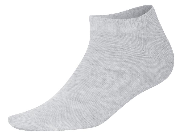 Lichtgrijze enkelsok.