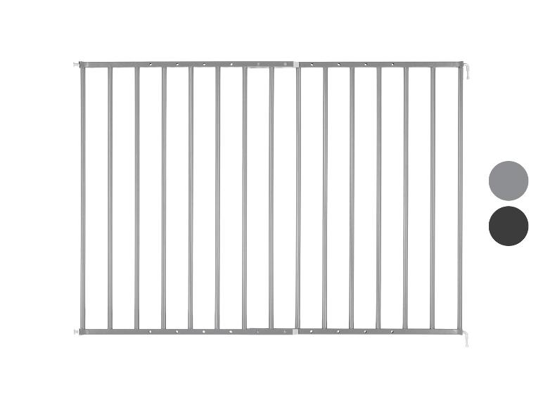 Grijs metalen veiligheidshek.