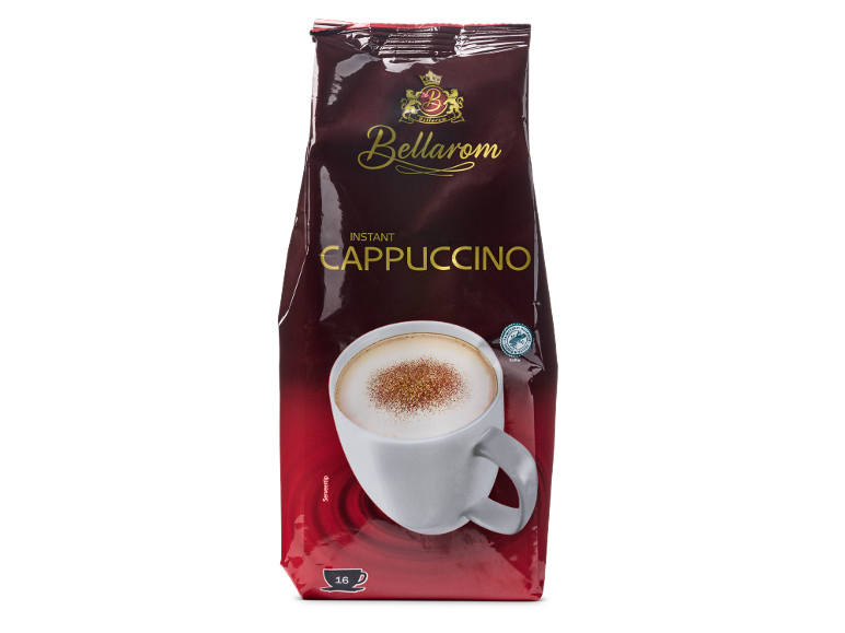 Pak oploscappuccino met een kop koffie op een rode achtergrond.