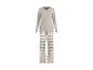 Beige pyjama met lange mouwen en geruite broek.