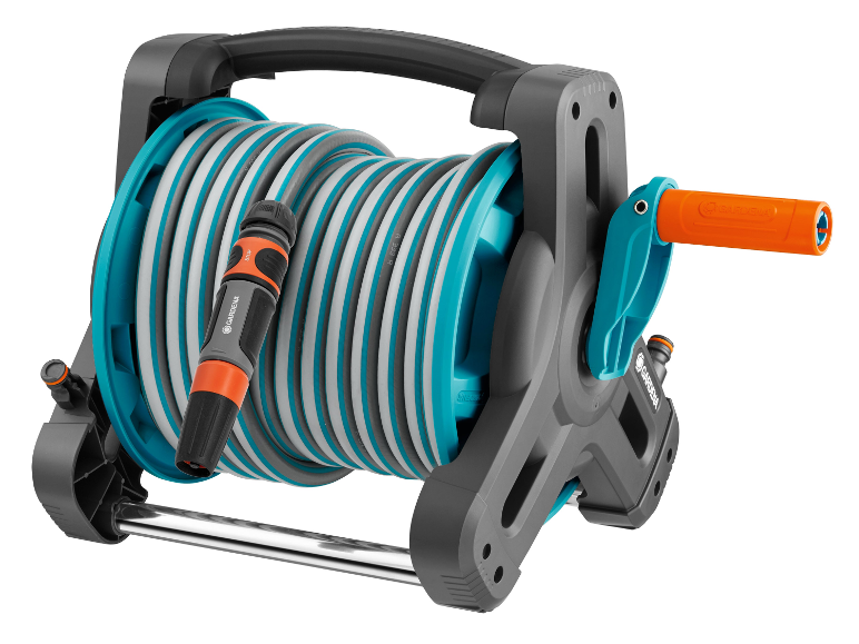 Gardena tuinslanghaspel met sproeipistool.