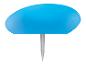 Blauwe plastic tentharing op een witte achtergrond.