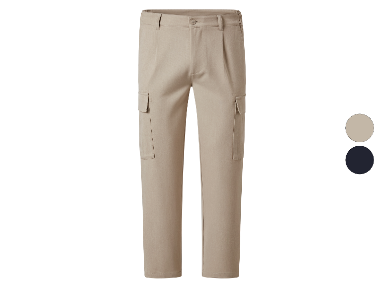 Beige cargobroek met zijzakken.