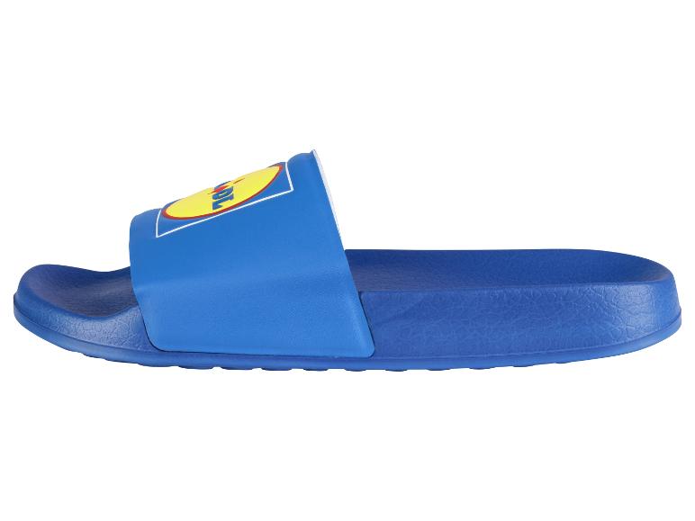 Blauwe Lidl slippers: comfort en zomerse stijl.