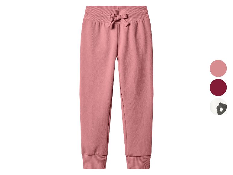 Roze joggingbroek met trekkoord, met extra kleuropties.