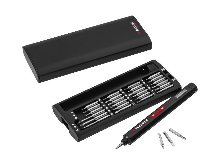 Zwarte schroevendraaierset met bits en elektrische precisieschroevendraaier in een etui.