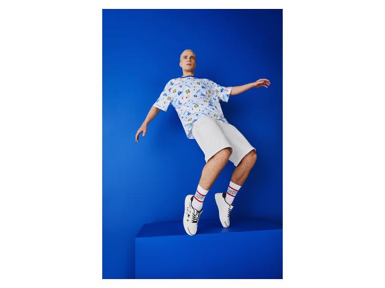 Lidl T-shirt en shorts, witte sneakers: modecollectie.