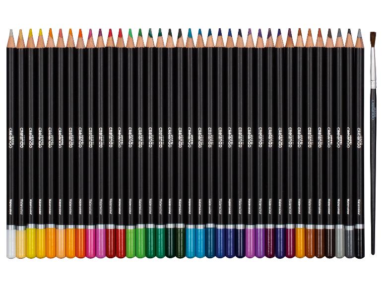 Een set Crelando aquarelpotloden en een kwast.
