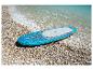 Hydro-Force paddleboard op een kiezelstrand.