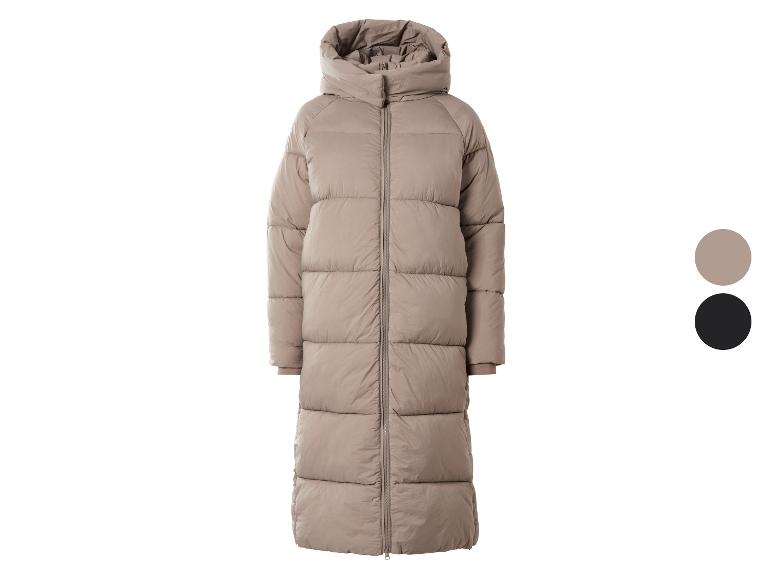 Lange beige pufferjas met capuchon, getoond met kleurstalen voor beige en zwart.
