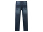 Een paar blauwe jeans, van achteren gezien.
