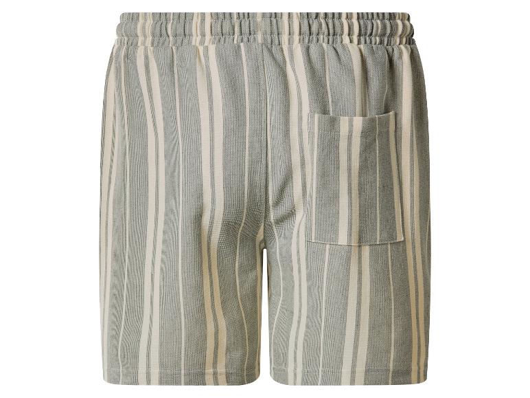 Gestreepte herenshorts met elastische tailleband en achterzak.