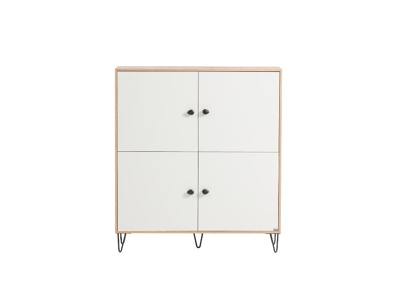 Witte en houten opbergkast met vier deuren en zwarte handgrepen.